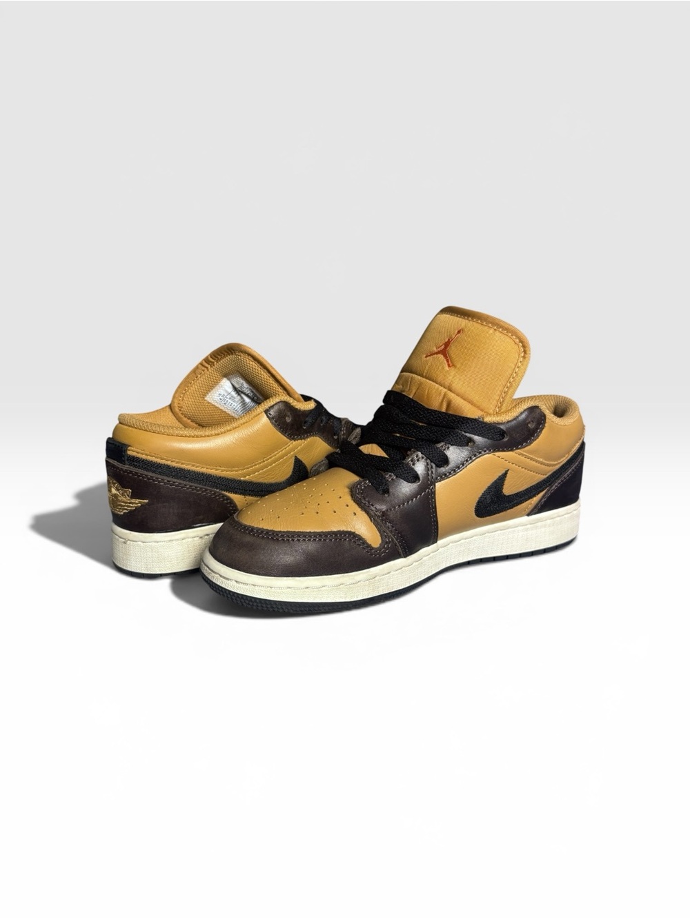 Air Jordan 1 Low SE Flax Baroque Brown 4.5Y Women’s 6